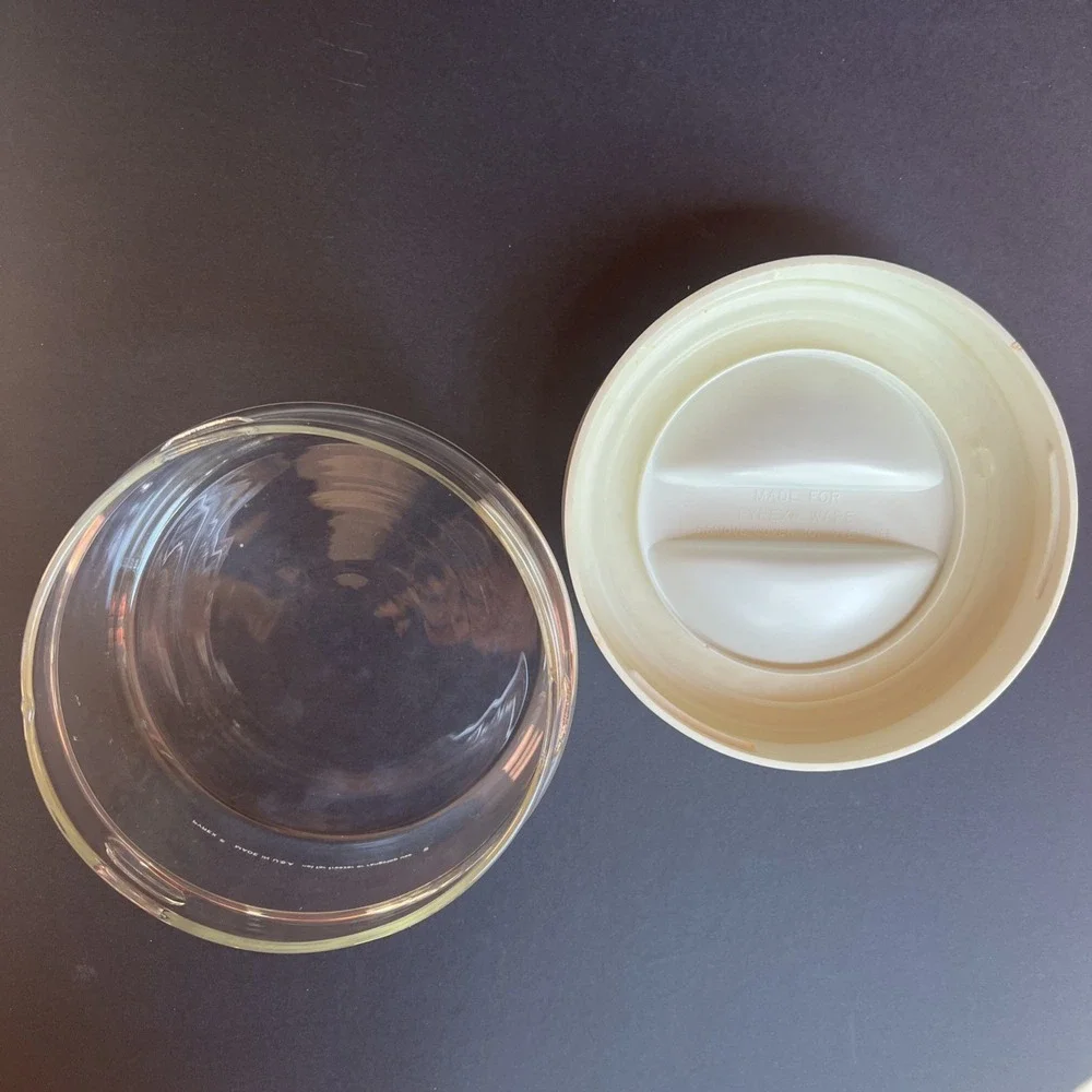 VTG Pyrex Store N See Glass Canister White Twist Lid W/ Seal 1970s Small MadeUSA